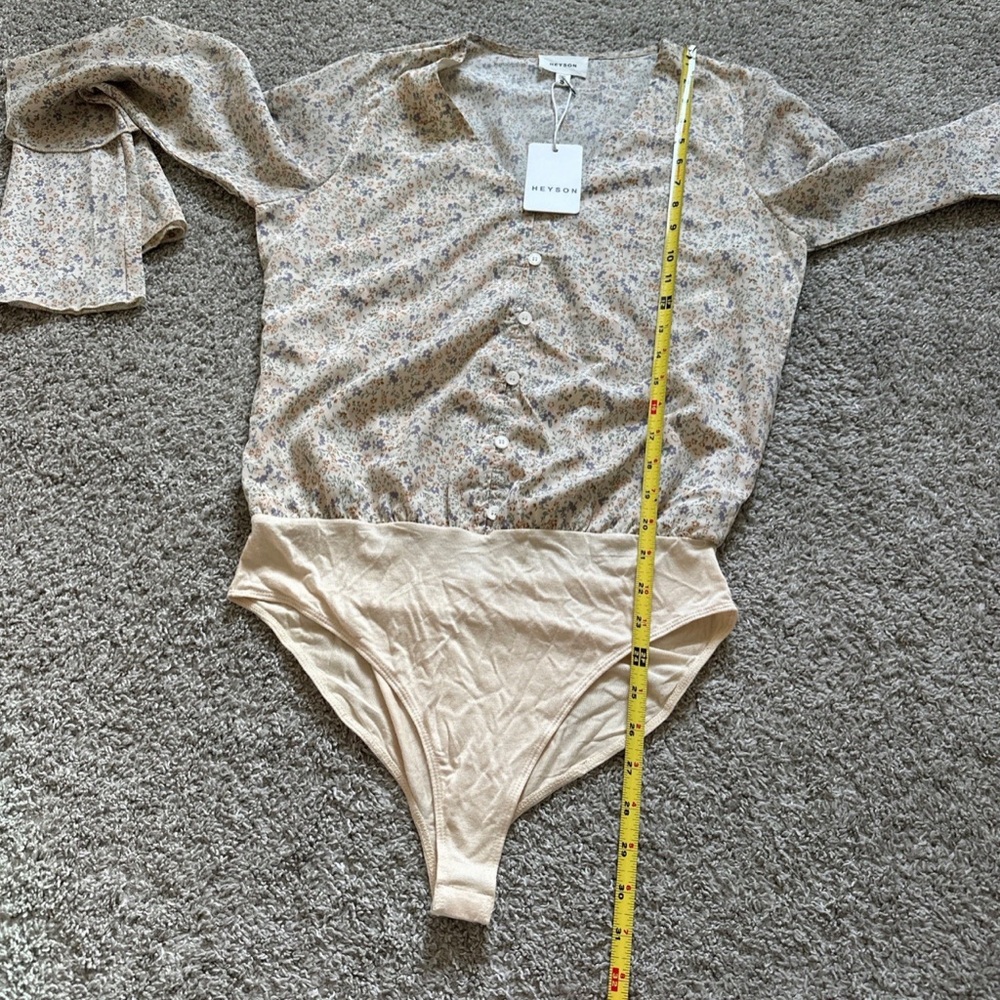 Heyson Cream Floral Button-Front Bodysuit Top - Picture 4 of 9